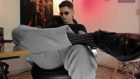 Snapshot of nicolass_fellener chatting on December 4, 4:55 am Nicolas Fellener online show from December 4, 4:55 am