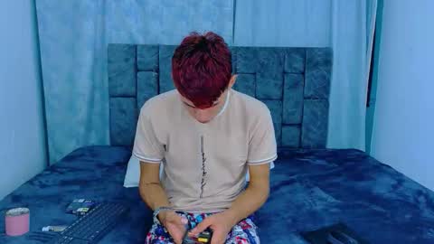 nicolastorres__ online show from March 30, 2:12 am