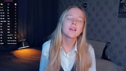 Nicoletta online show from September 23, 5:49 pm