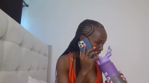 nicole161117 online show from January 16, 7:56 am