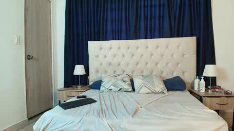 Snapshot of nicole_adam_ms chatting on December 28, 4:20 pm Nicole Adam online show from December 28, 4:20 pm