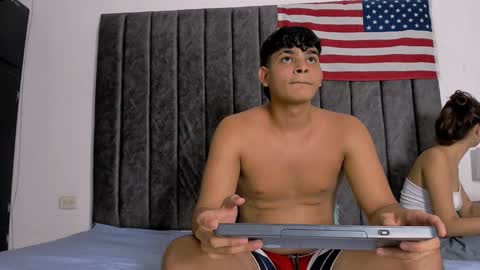 nicole_and_thiago online show from January 10, 7:11 pm