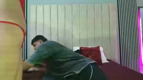 nicole_and_thiago online show from September 11, 12:55 am
