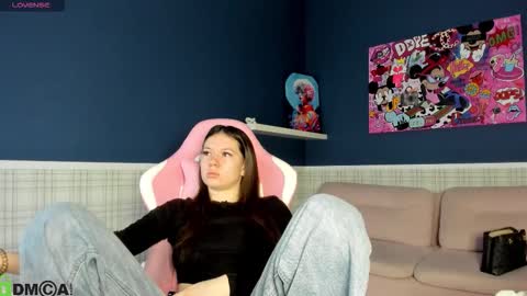 GMT7TueWedThSu 0300am-0900am. Sa 1000am-0400pm online show from February 5, 9:52 pm