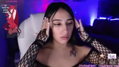 Snapshot of nicole_edwards chatting on January 6, 2:26 am Nicole online show from January 6, 2:26 am