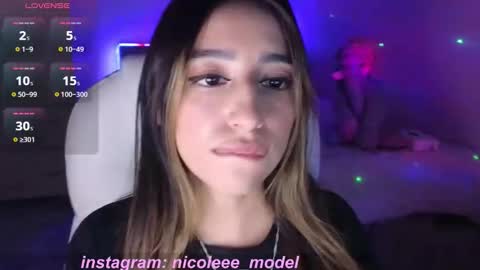 Snapshot of nicole_edwards chatting on September 17, 12:45 am Nicole online show from September 17, 12:45 am