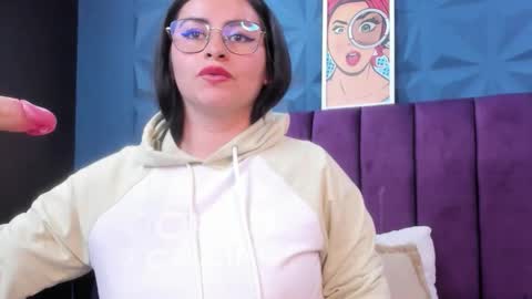 Nicole online show from May 15, 11:01 pm