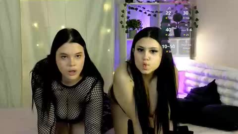 Snapshot of nicole_parshikova chatting on September 25, 12:53 pm My name is Nicole. I m completely new here online show from September 25, 12:53 pm