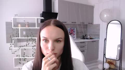 Nicole online show from May 26, 7:26 am