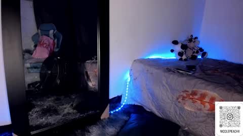 Snapshot of nicolepeachx chatting on December 24, 5:55 pm Nicol independent model online show from December 24, 5:55 pm