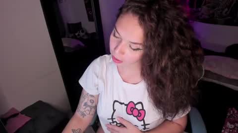 Snapshot of nicolepeachx chatting on February 4, 1:34 am Nicol independent model online show from February 4, 1:34 am