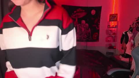 Snapshot of nicolepeachx chatting on October 9, 11:25 pm Nicol independent model online show from October 9, 11:25 pm