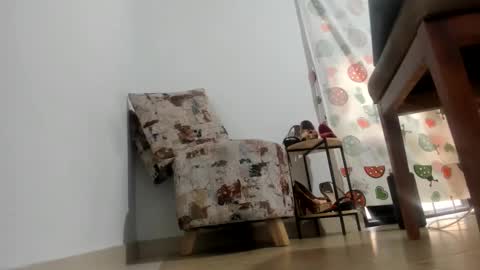 Nicolett online show from April 30, 8:57 pm