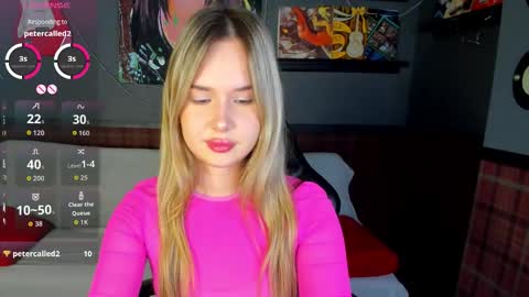 Snapshot of nicolettacooper chatting on December 23, 1:36 am nicolettacooper online show from December 23, 1:36 am