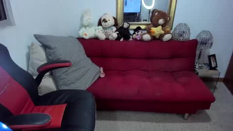 Snapshot of nicolettcolin chatting on December 6, 12:12 am Nicolettcolin  online show from December 6, 12:12 am