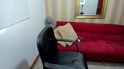 Snapshot of nicolettcolin chatting on November 29, 2:31 pm Nicolettcolin online show from November 29, 2:31 pm