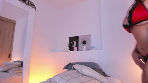 Nicole online show from March 25, 11:16 am