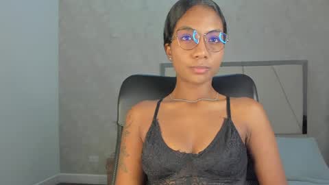 Nicol  online show from April 10, 3:01 am