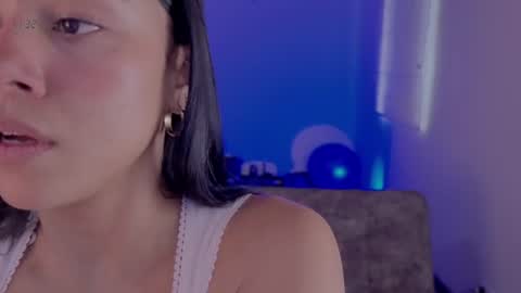 Snapshot of nicollbashel chatting on July 22, 4:32 pm Nicoll Independent model online show from July 22, 4:32 pm