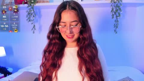 nicolle_evanss_ online show from April 3, 1:14 am