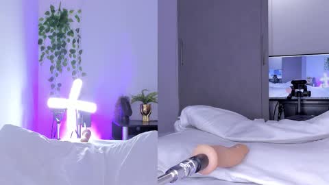 Nicolle Saenzz online show from February 6, 2:05 am