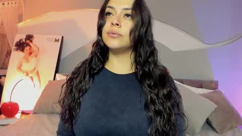 Nicolle online show from March 27, 11:43 am