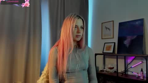 Kim online show from February 11, 8:08 am