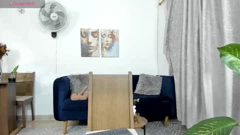 Snapshot of nicollelima chatting on October 14, 11:05 pm Nicolle Lima online show from October 14, 11:05 pm