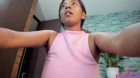 nicollesofia3 online show from February 7, 6:45 pm