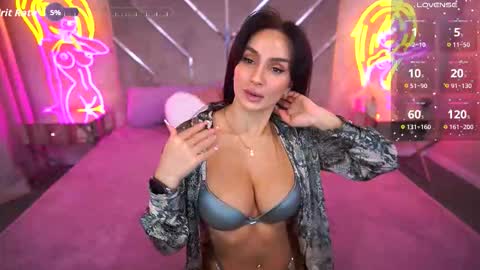 Nicole online show from October 17, 5:21 am