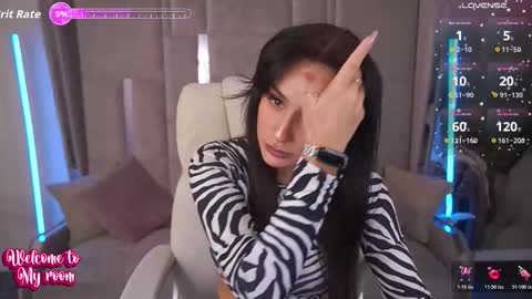 Nicole online show from November 10, 6:34 am