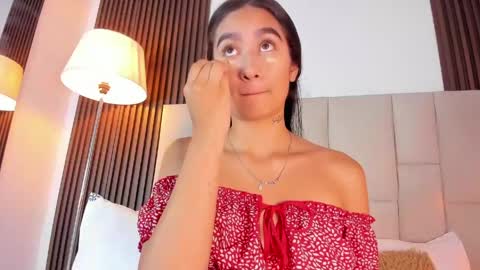 Snapshot of nicolqueen_ chatting on April 30, 11:16 am NICOL online show from April 30, 11:16 am