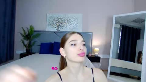 NicolRos online show from November 8, 12:16 pm