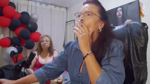 Snapshot of nicoltatiana_ chatting on May 2, 11:54 pm nicoltatiana_ online show from May 2, 11:54 pm