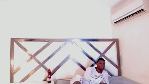 Snapshot of nicoypipeking chatting on March 2, 3:20 am nicoypipeking online show from March 2, 3:20 am