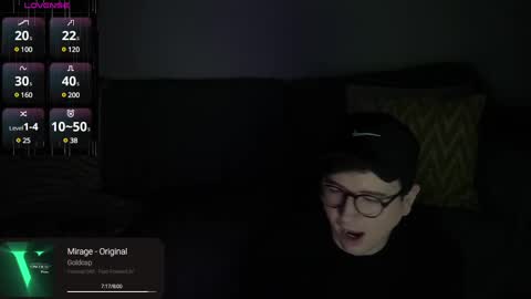 Snapshot of nigelhart chatting on December 29, 5:21 am Nigel Hart online show from December 29, 5:21 am