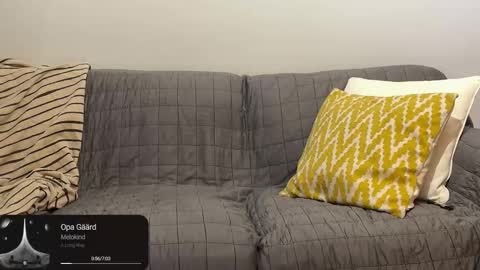 Snapshot of nigelhart chatting on December 30, 1:58 am Nigel Hart online show from December 30, 1:58 am