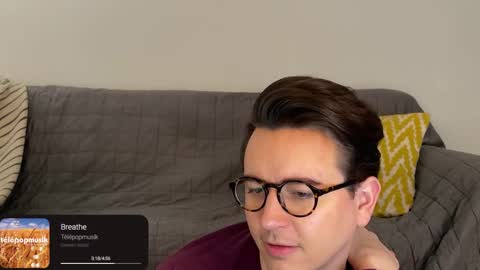 Snapshot of nigelhart chatting on December 30, 11:06 pm Nigel Hart online show from December 30, 11:06 pm