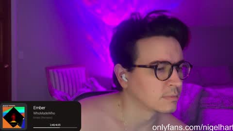 Snapshot of nigelhart chatting on January 23, 11:58 pm Nigel Hart online show from January 23, 11:58 pm