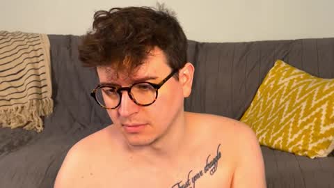 Snapshot of nigelhart chatting on February 5, 4:16 am Nigel Hart online show from February 5, 4:16 am