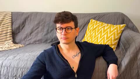 Snapshot of nigelhart chatting on February 5, 4:36 pm Nigel Hart online show from February 5, 4:36 pm