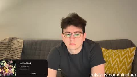 Snapshot of nigelhart chatting on February 9, 1:55 am Nigel Hart online show from February 9, 1:55 am