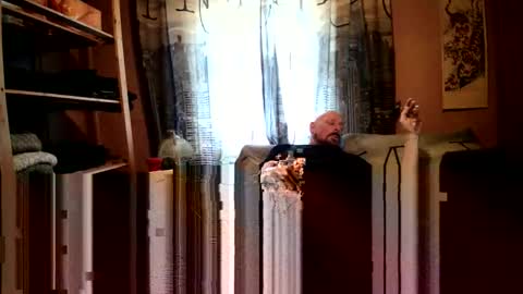 Snapshot of nigelsroom chatting on November 20, 10:15 am NaughtyDaddy online show from November 20, 10:15 am