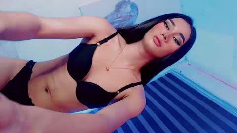 night_crystal1111 online show from May 21, 2:57 pm