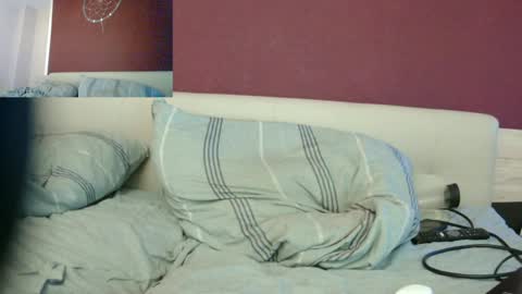 MikeVanDyck online show from December 2, 10:01 pm