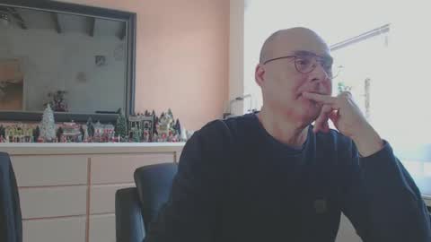 Snapshot of nightkeeper63 chatting on December 3, 12:06 pm nightkeeper63 online show from December 3, 12:06 pm