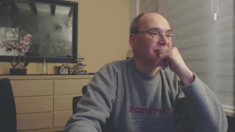 Snapshot of nightkeeper63 chatting on January 23, 12:35 am nightkeeper63 online show from January 23, 12:35 am