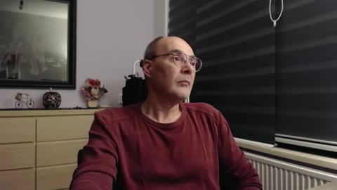 Snapshot of nightkeeper63 chatting on October 5, 12:31 am nightkeeper63 online show from October 5, 12:31 am