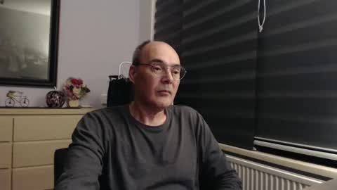 Snapshot of nightkeeper63 chatting on October 12, 12:20 am nightkeeper63 online show from October 12, 12:20 am