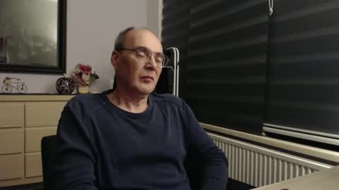 Snapshot of nightkeeper63 chatting on October 13, 12:43 am nightkeeper63 online show from October 13, 12:43 am